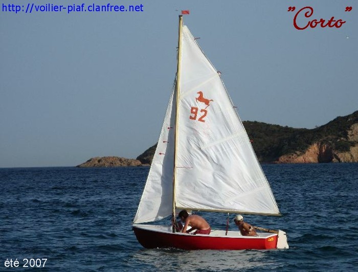 Sous voiles